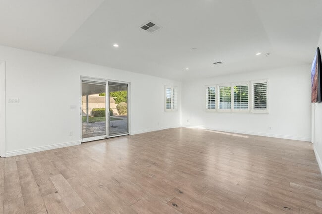 Building Photo - 6709 E Monterosa St