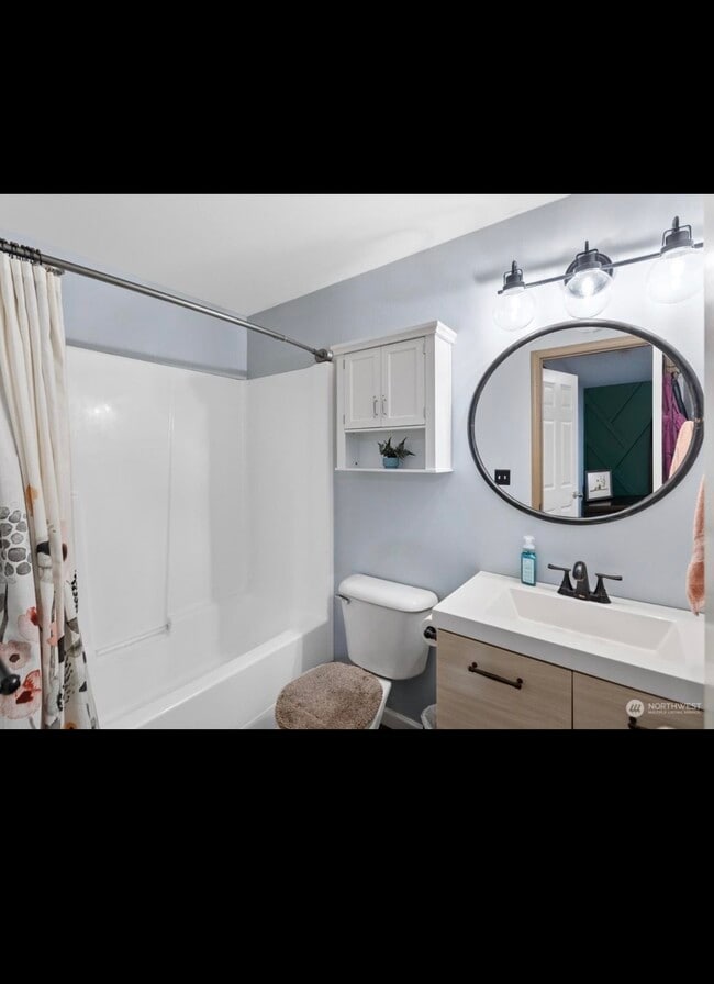 Building Photo - 4331 149th Pl NE