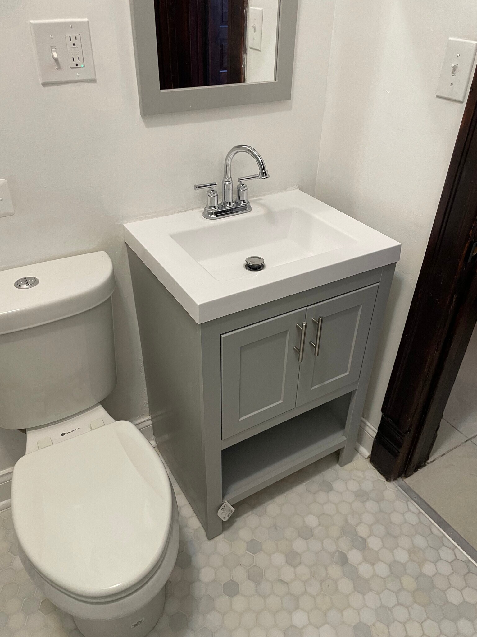 Building Photo - 7114 S Drexel Ave