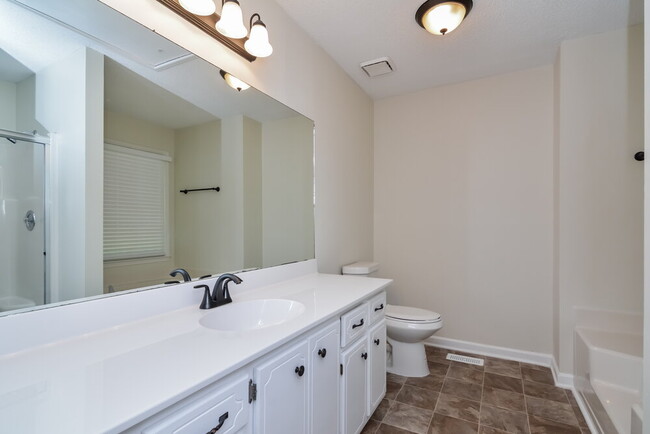Building Photo - 1414 Towne Harbor Psge