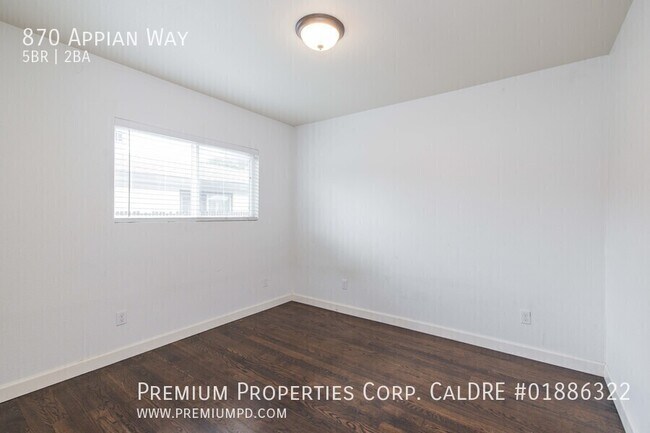 Building Photo - 870 Appian Way
