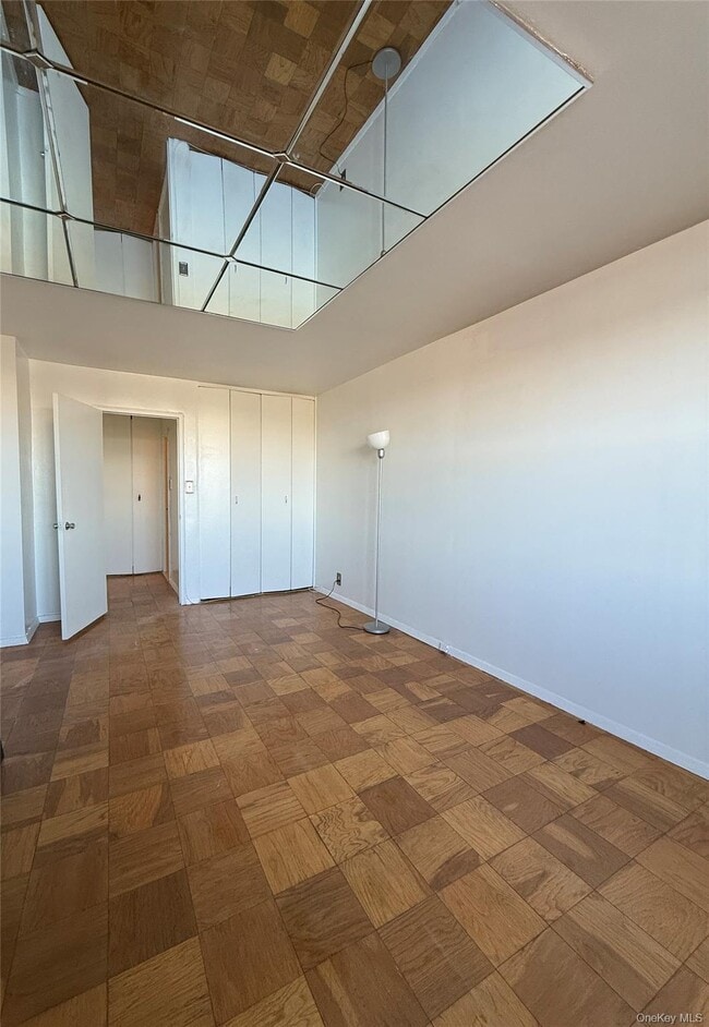 Building Photo - 61-20 Grand Central Pkwy