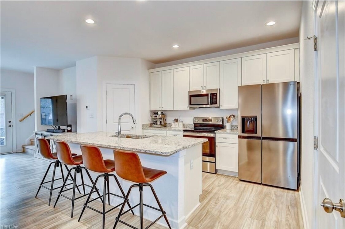 Building Photo - 1243 Jadens Way