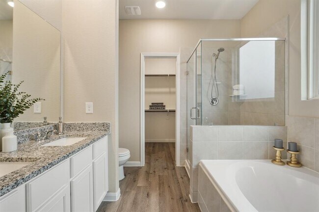Building Photo - 24603 Porta Borsari Dr