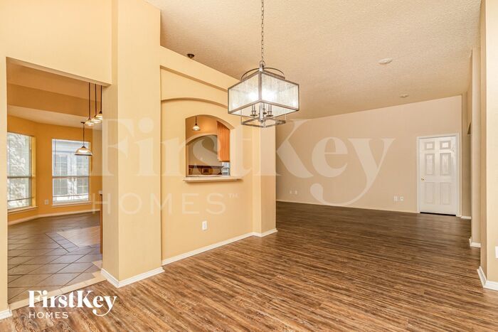 Building Photo - 608 Norwood Dr