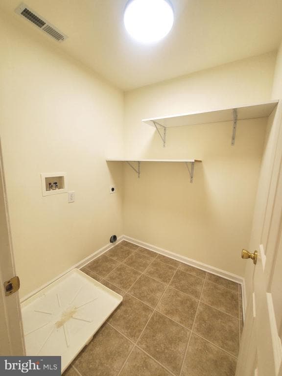 Building Photo - 5 Bandcroft Dr