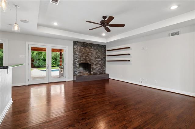 Building Photo - 10918 Wonderland Trail