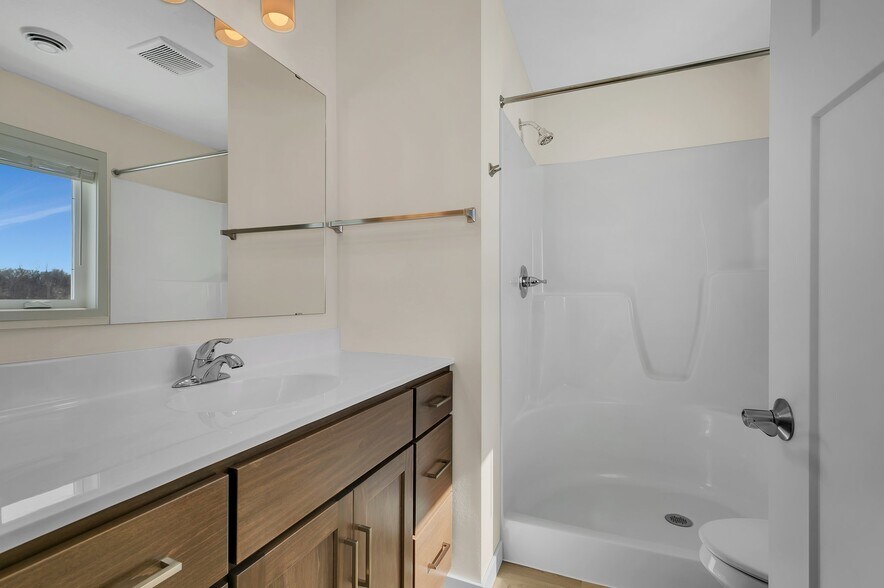 Building Photo - 4349 32nd St S