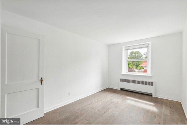 Building Photo - 2307 Haverford Rd