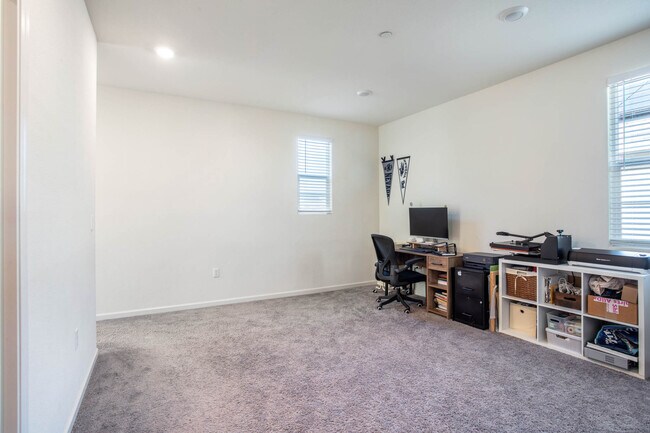 Building Photo - 169 Leprino Cir