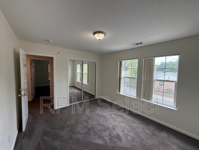 Building Photo - 3329 San Jose Way
