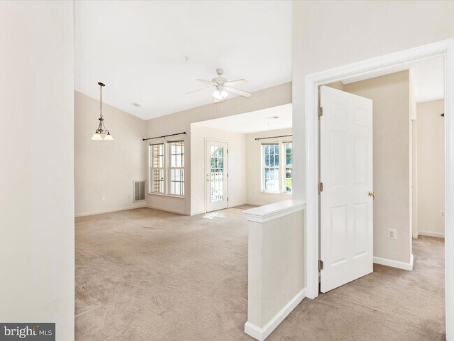 Building Photo - 501 Patton Cir