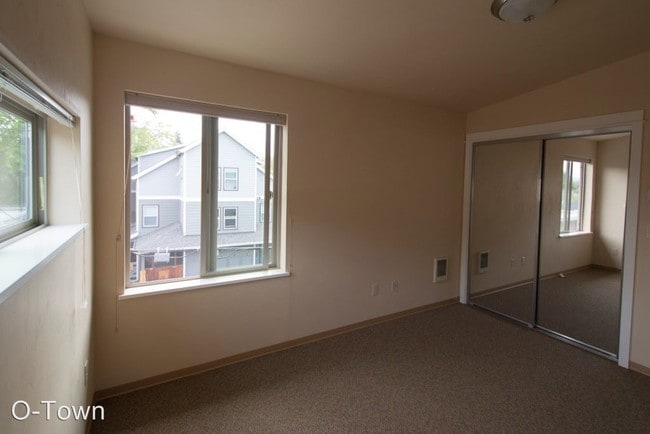 Building Photo - 1777 Patterson St