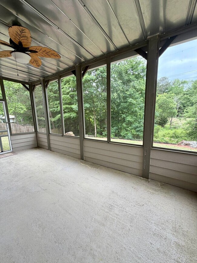 Building Photo - Stunning 5BR Retreat in Gated Village at Telfair