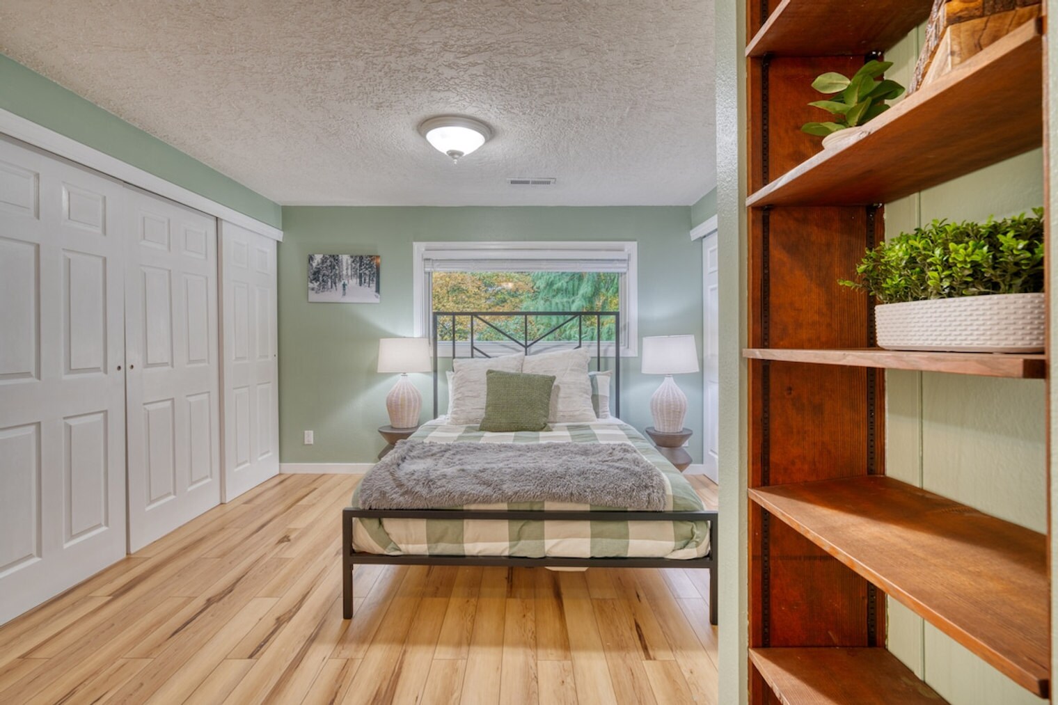 Building Photo - 69437 E Vine Maple Dr