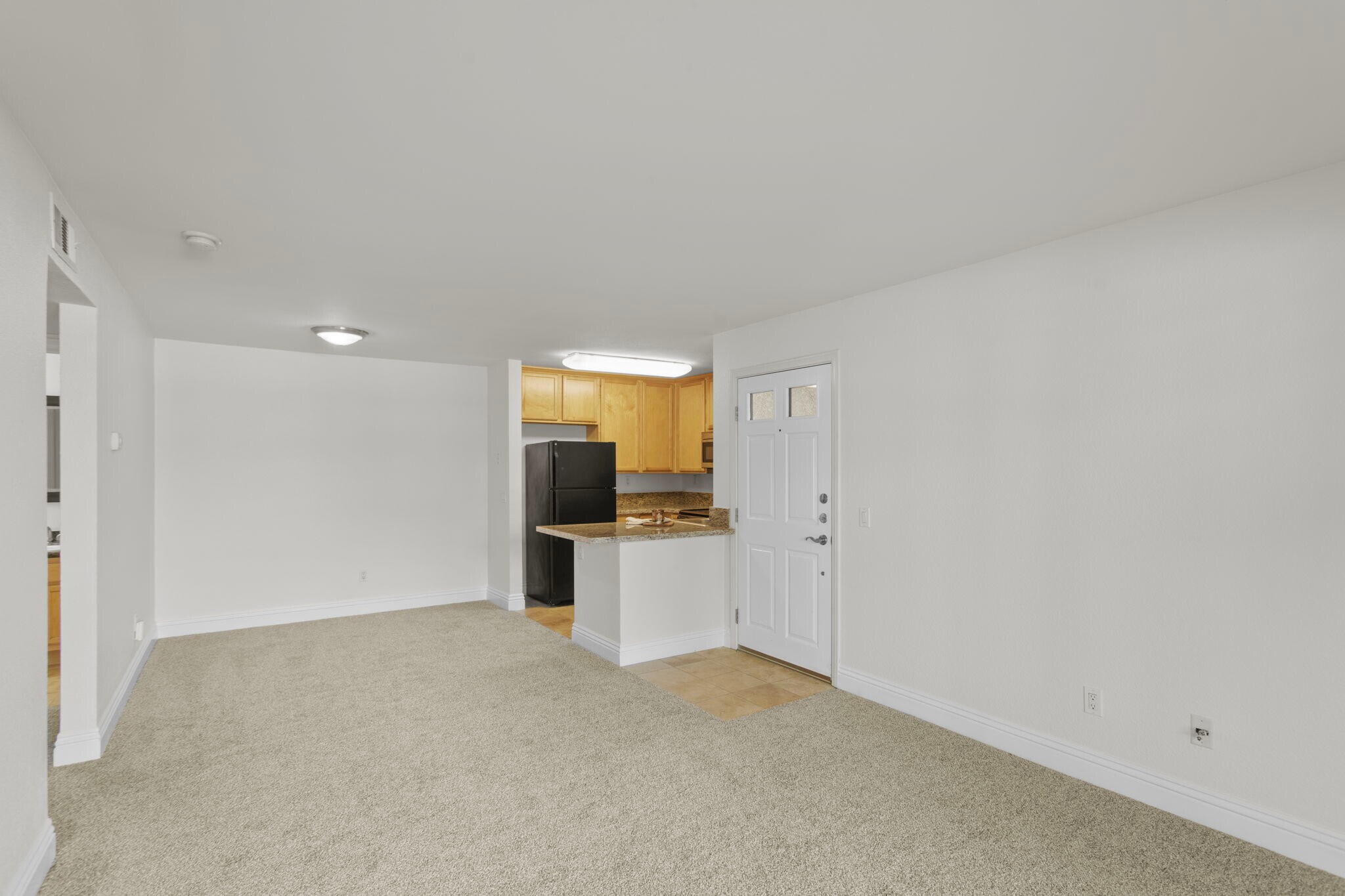 Building Photo - 2320 Del Mar Way