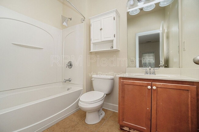 Building Photo - 2786 Birch Grove Ln SE