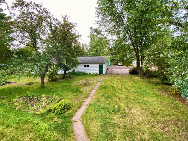 Building Photo - Available August 3rd!- Traditional Woodland 3 Bed 1 Bath w/ Deck & Garage