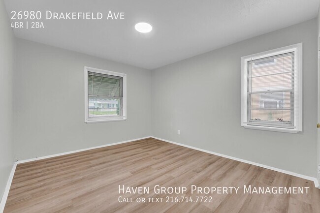 Building Photo - 26980 Drakefield Ave