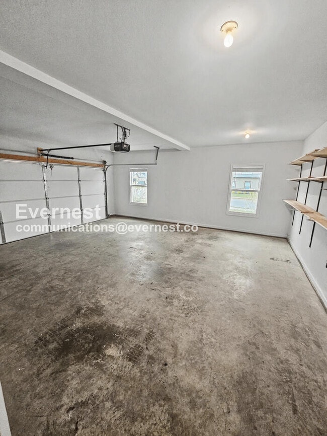 Building Photo - 4043 Ft Sumter Dr