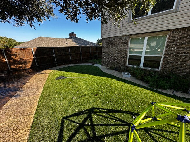 Building Photo - 1805 Boulder Dr