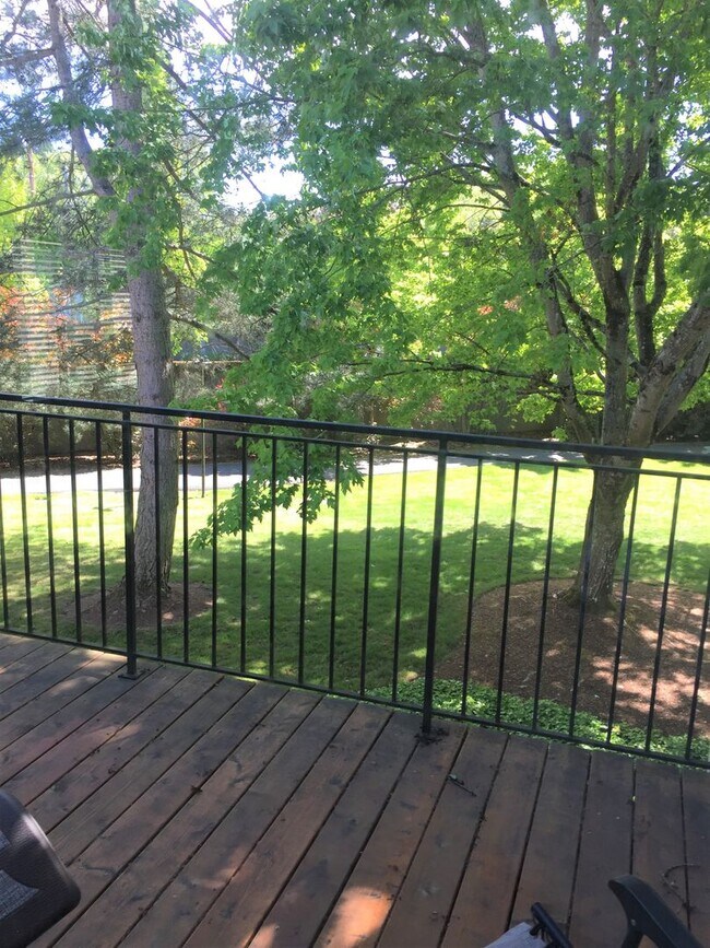 Building Photo - 11744 SW Boones Bend Dr