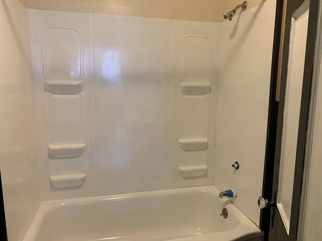 Building Photo - 108 Elmwood Ave