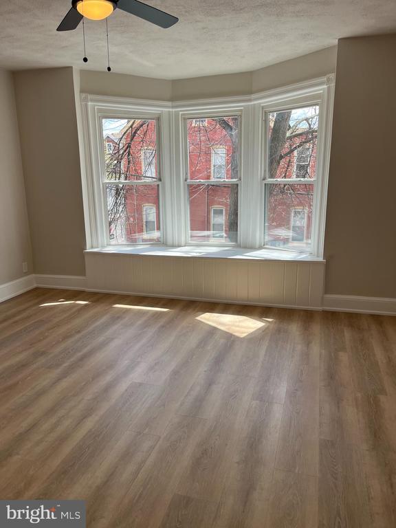 Building Photo - 339 Chestnut St