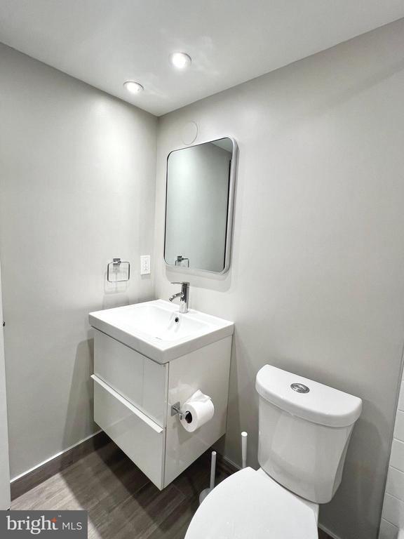 Building Photo - 118 Roberts Ln