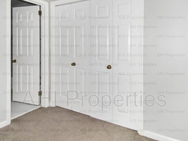 Building Photo - 423 Chase Plantation Pkwy