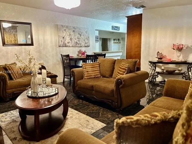 Building Photo - 1536 NW 15th Ave