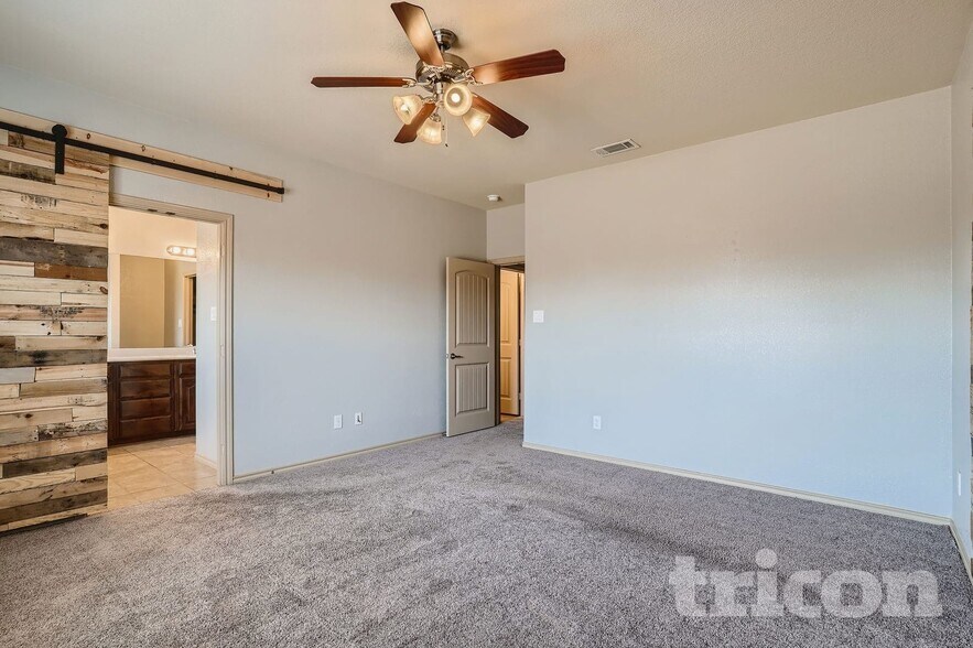 Building Photo - 8508 Axis Deer Run