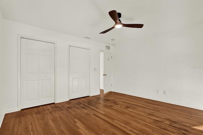 Building Photo - 109 12th Ave N