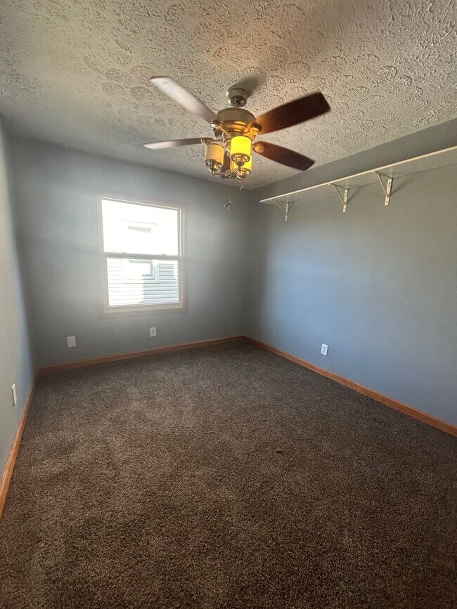 Building Photo - Spacious 3-Bedroom Single Family Home Available for Rent