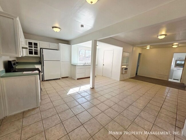 Building Photo - 1504 S Jefferson St