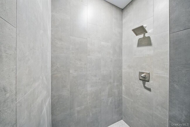 Building Photo - 7 Giada Ln