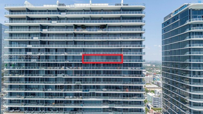 Building Photo - 700 NE 24th St