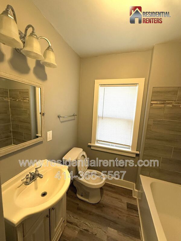 Building Photo - 2713 N 44th St