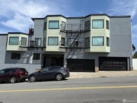 Building Photo - 1360 Lyon St