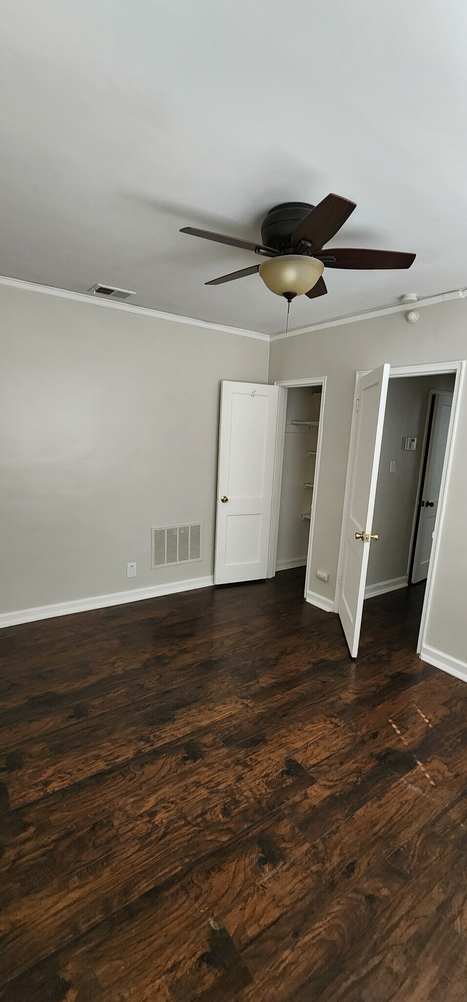 Bedroom with closet - 415 Willow Ln