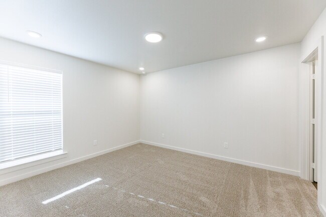Building Photo - Beautiful New Construction Near New Frenship Schools!