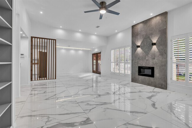 Building Photo - 41 Hickory Oak Dr