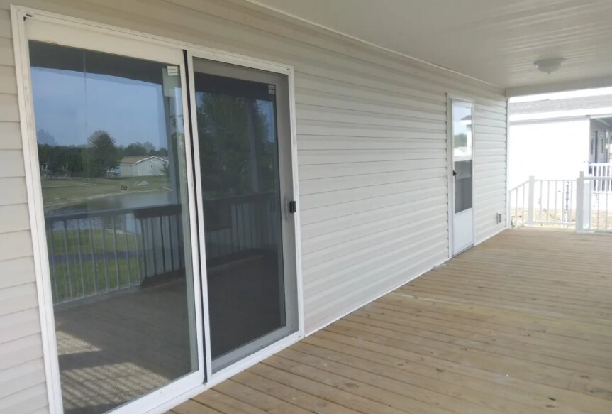 Building Photo - 37399 Sandstone Trl