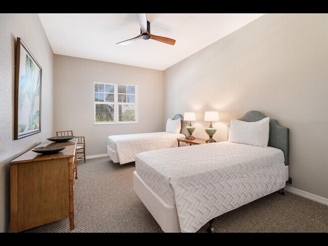 Building Photo - 1064 N Tamiami Trl