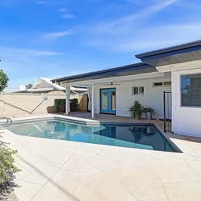 Building Photo - Great Opportunity, Great Location!   4Bed/...