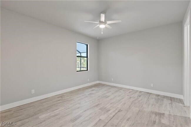 Building Photo - 3311 Surfside Blvd