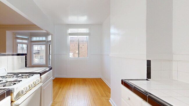 Building Photo - 861 Sutter St