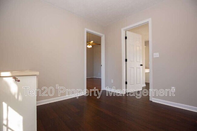 Building Photo - 177 Richardson Rd