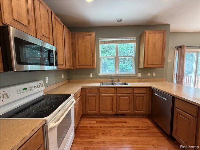 Building Photo - 29377 Whistler Dr