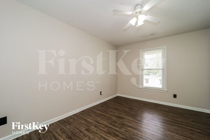 Building Photo - 16 Hickory Knoll Ct